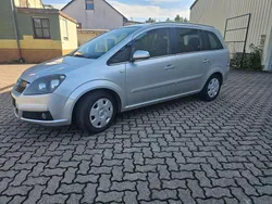 Silber Gebraucht 2008 Opel Zafira Van / Kleinbus | 1.999 € (Fairer Preis)