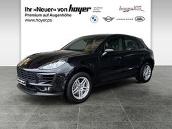 Tiefschwarz (metallic) Gebraucht 2016 Porsche Macan SUV | 31.930 € (Fairer Preis)