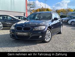 Blau Gebraucht 2009 BMW 318 Comfort Edition Kombi | 3.990 € (Guter Preis)