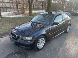 Schwarz Gebraucht 2004 BMW 316 Compact Advantage Kleinwagen | 2.400 € (Etwas zu teuer)