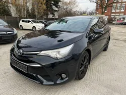 Grau Gebraucht 2016 Toyota Avensis Comfort Kombi | 8.500 € (Etwas zu teuer)