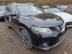 Schwarz Gebraucht 2015 Nissan X-Trail Tekna SUV | 8.900 € (Guter Preis)