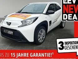 Weiß Gebraucht 2025 Toyota Aygo Business Edition Kleinwagen | 17.840 € (Fairer Preis)