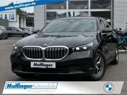 Blacksaphirre Gebraucht 2024 BMW 520 Limousine | 47.390 €