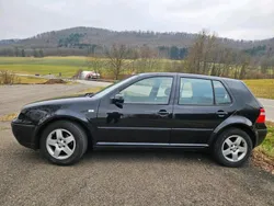 Schwarz Gebraucht 2003 VW Golf IV Kleinwagen | 1.500 € (Etwas zu teuer)