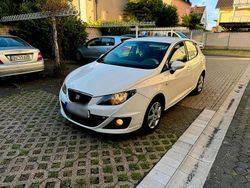Weiß Gebraucht 2011 Seat Ibiza Limousine | 2.950 € (Teuer)