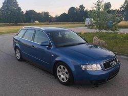 Blau Gebraucht 2002 Audi A4 Kombi | 1.899 € (Etwas zu teuer)
