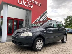 Grau Gebraucht 2006 VW Fox Basis Kleinwagen | 2.990 €