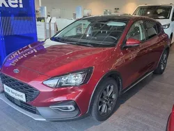Lackierung "rubyrot rot Gebraucht 2019 Ford Focus Active Limousine | 16.990 € (Fairer Preis)
