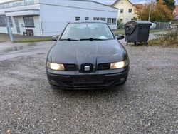 Schwarz Gebraucht 2005 Seat Leon Stella Limousine | 500 € (Superpreis)
