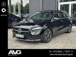 Nachtschwarz Gebraucht 2024 Mercedes B200 Advanced Plus Van / Kleinbus | 32.800 € (Fairer Preis)