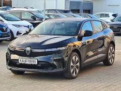 Schwarz Gebraucht 2023 Renault Mégane Evolution Limousine | 25.890 € (Guter Preis)