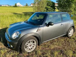 Grau Gebraucht 2010 Mini ONE Kleinwagen | 5.100 €