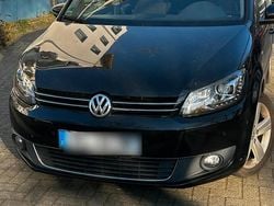 Schwarz Gebraucht 2014 VW Touran Van / Kleinbus | 11.000 € (Guter Preis)