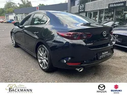 Schwarz Gebraucht 2021 Mazda 3 Selection Limousine | 22.850 € (Guter Preis)