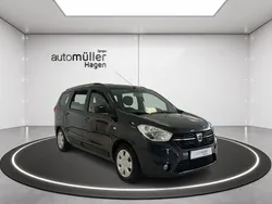 Grau Gebraucht 2018 Dacia Lodgy Comfort Van / Kleinbus | 12.990 € (Teuer)
