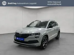 Grau Gebraucht 2022 Skoda Karoq SportLine SUV | 22.490 €