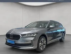Grau Neu 2024 Skoda Superb Selection Kombi | 36.990 € (Guter Preis)