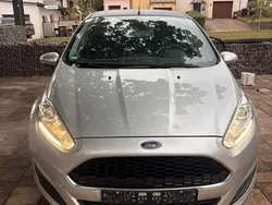 Silber Gebraucht 2016 Ford Fiesta Ambiente Kleinwagen | 4.600 € (Fairer Preis)