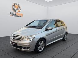 Silber Gebraucht 2008 Mercedes B200 Van / Kleinbus | 5.980 € (Fairer Preis)
