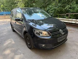 Schwarz Gebraucht 2012 VW Touran Comfortline Van / Kleinbus | 4.999 € (Superpreis)