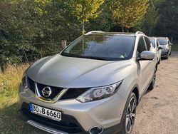 Grau Gebraucht 2014 Nissan Qashqai 360º SUV | 14.000 € (Fairer Preis)
