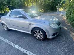 Silber Gebraucht 2005 Opel Tigra Enjoy Cabrio | 2.000 € (Etwas zu teuer)