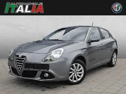 Grau Gebraucht 2016 Alfa Romeo Giulietta Turismo Kleinwagen | 12.590 € (Fairer Preis)