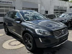 Grau Gebraucht 2017 Volvo XC60 Summum SUV | 18.950 € (Superpreis)