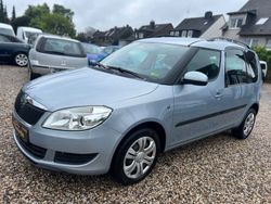 Blau Gebraucht 2011 Skoda Roomster Plus Edition Van / Kleinbus | 3.999 € (Fairer Preis)