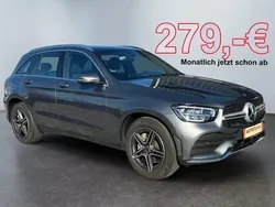 Grau Gebraucht 2019 Mercedes GLC200 AMG line SUV | 36.900 € (Guter Preis)