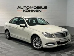 Weiß Gebraucht 2011 Mercedes C200 Limousine | 10.990 € (Fairer Preis)