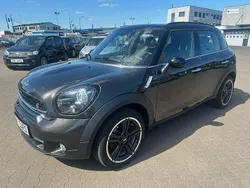 Grau Gebraucht 2016 Mini Cooper Countryman SUV | 13.999 € (Teuer)