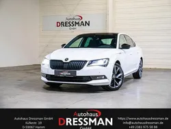 Moonweiss metallic Gebraucht 2017 Skoda Superb SportLine Limousine | 23.881 € (Teuer)