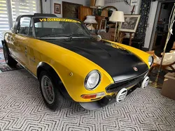 Gelb Gebraucht 1972 Fiat 124 Spider Abarth Cabrio | 18.124 €