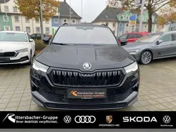 (schwarzmagic perleffekt) Gebraucht 2025 Skoda Karoq SportLine SUV | 33.780 € (Fairer Preis)