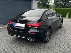 Schwarz Gebraucht 2019 Mercedes A180 AMG Limousine | 24.300 € (Fairer Preis)