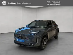 Storm grey metallic, dach schw Neu 2025 Toyota Yaris Cross Premium SUV | 36.290 €