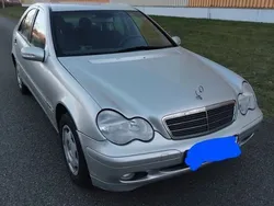Mercedes 200