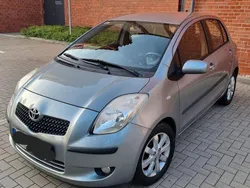 Grau Gebraucht 2008 Toyota Yaris Kleinwagen | 4.990 € (Fairer Preis)
