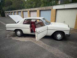 Weiß Gebraucht 1970 Mercedes 250 Cabrio | 12.500 €