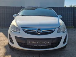 Weiß Gebraucht 2012 Opel Corsa Edition Kleinwagen | 3.599 € (Fairer Preis)
