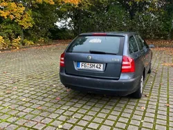 Grau Gebraucht 2006 Skoda Octavia Ambiente Kombi | 3.000 € (Etwas zu teuer)