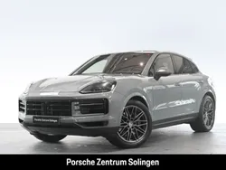 Grau Gebraucht 2024 Porsche Cayenne Chrono SUV | 107.890 € (Guter Preis)