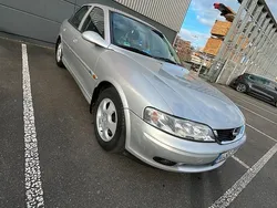 Silber Gebraucht 2000 Opel Vectra Limousine | 2.800 € (Etwas zu teuer)