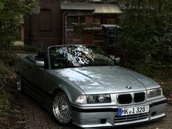 Silber Gebraucht 1996 BMW 328 Cabriolet Performance Cabrio | 16.000 €
