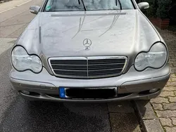 Silber Gebraucht 2003 Mercedes C180 Limousine | 5.400 € (Teuer)