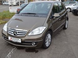 Braun Gebraucht 2009 Mercedes A180 Kleinwagen | 6.599 € (Etwas zu teuer)