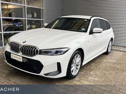 Alpinweiß uni Gebraucht 2024 BMW 330 Comfort Edition Kombi | 41.399 € (Guter Preis)