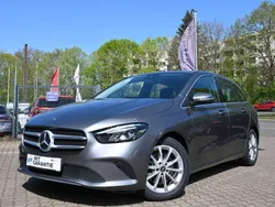 Grau Gebraucht 2019 Mercedes B220 Progressive Van / Kleinbus | 23.999 € (Guter Preis)